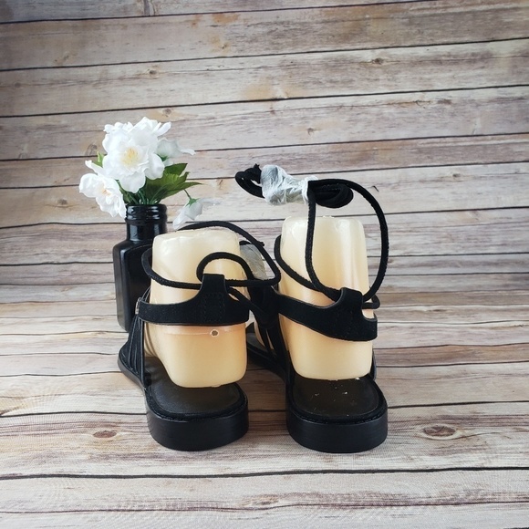 Host Pick 🥳🌸 New Rebecca Minkoff Evonne Sandal - Picture 5 of 6